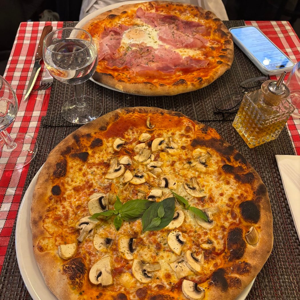 Pizzeria Paris 16 1